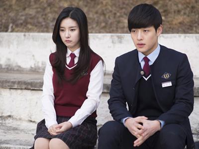 Main Film Bareng, Kang Ha Neul Dirumorkan Pacaran dengan Kim So Eun